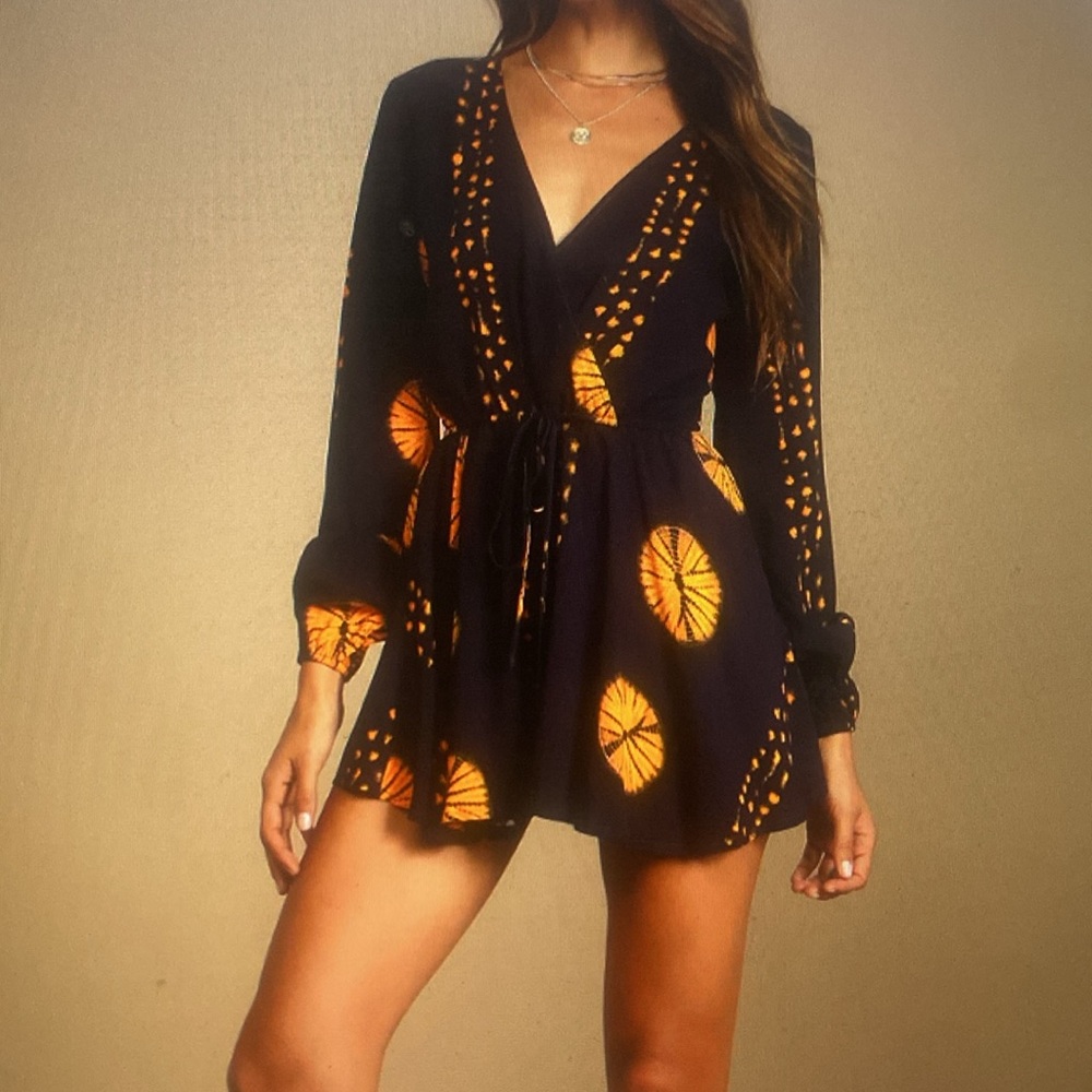 Lulu’s tie-dye long sleeve romper size S